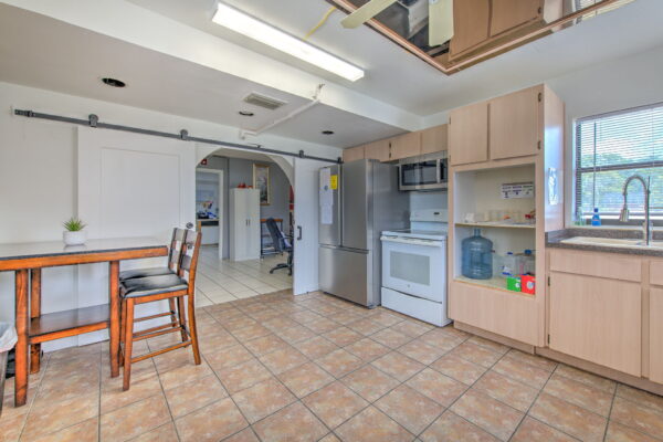 32-web-or-mls-Office Kitchen-11