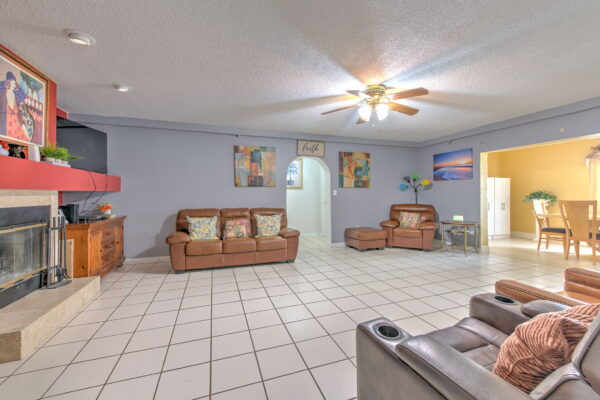 53-web-or-mls-Living area 2-2